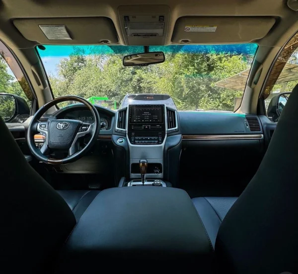 b553c2b5-96cf-4edf-a39e-636c1a3bb6b3